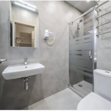 Apartamento біля вокзалу, на вулиці голубовича 37 *