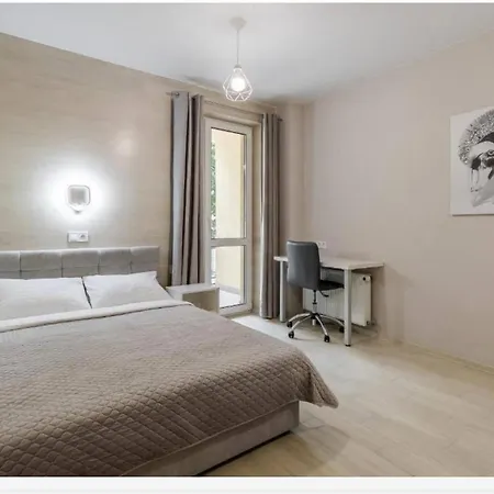 Apartamento біля вокзалу, на вулиці голубовича 37 *