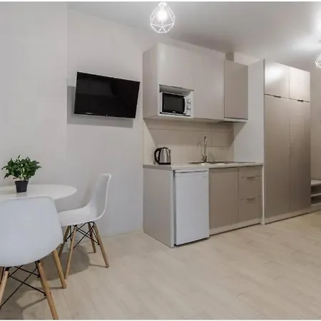 біля вокзалу, на вулиці голубовича 37 * Lviv