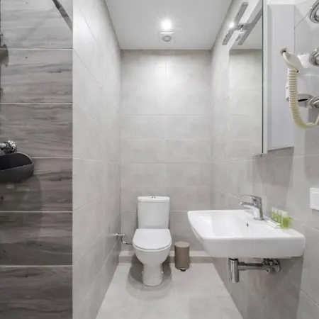 біля вокзалу, на вулиці голубовича 37 Apartamento