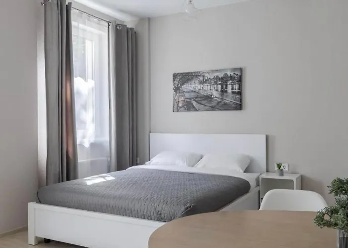 біля вокзалу, на вулиці голубовича 37 Apartamento